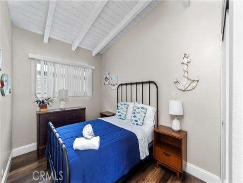 402 E Oceanfront , Newport Beach, CA