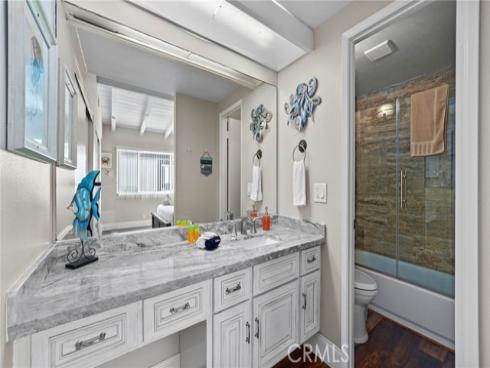 402 E Oceanfront , Newport Beach, CA