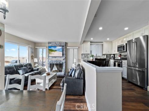 402 E Oceanfront , Newport Beach, CA
