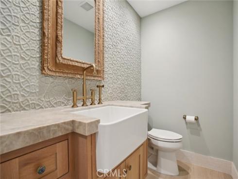 1817 W Bay A Avenue, Newport Beach, CA