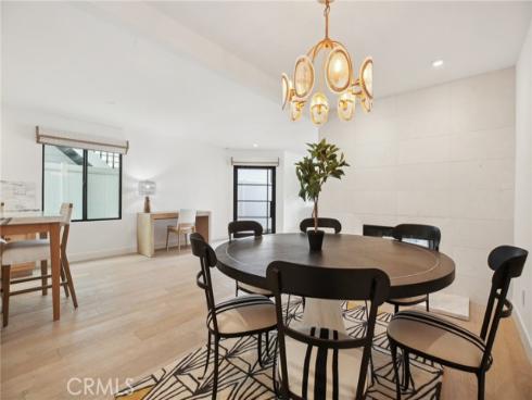 1817 W Bay A Avenue, Newport Beach, CA