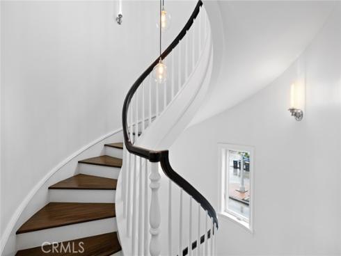 126 Ruby Avenue, Newport Beach, CA