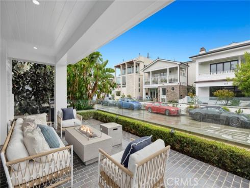 126 Ruby Avenue, Newport Beach, CA