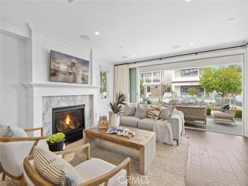 126 Ruby Avenue, Newport Beach, CA