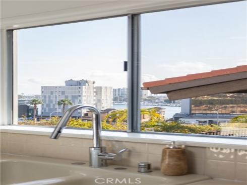 231 Santa Ana Avenue, Newport Beach, CA