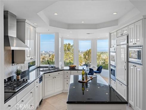 31 Saint Tropez , Newport Beach, CA