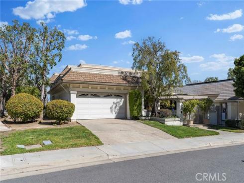 31 Saint Tropez , Newport Beach, CA