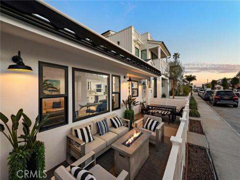 210 Collins Avenue, Newport Beach, CA
