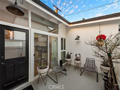 210 Collins Avenue, Newport Beach, CA