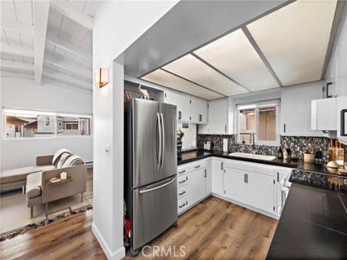 210 Collins Avenue, Newport Beach, CA