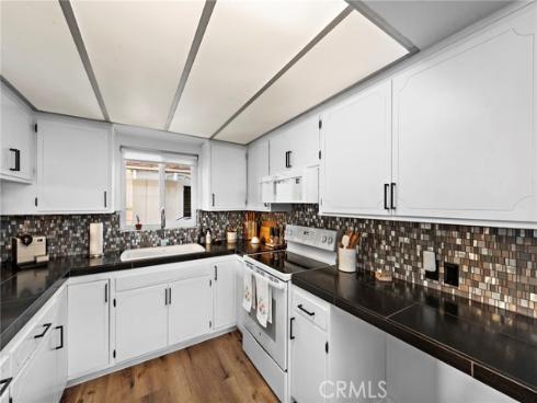 210 Collins Avenue, Newport Beach, CA