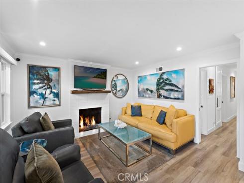 210 Collins Avenue, Newport Beach, CA