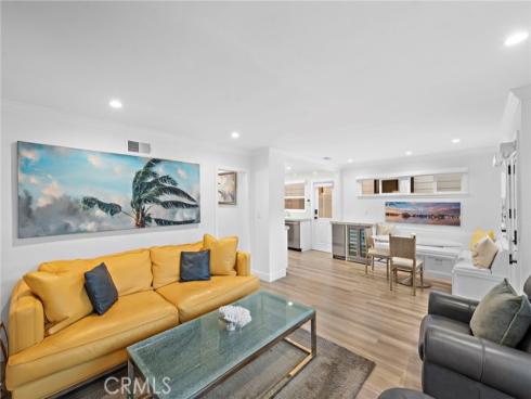 210 Collins Avenue, Newport Beach, CA