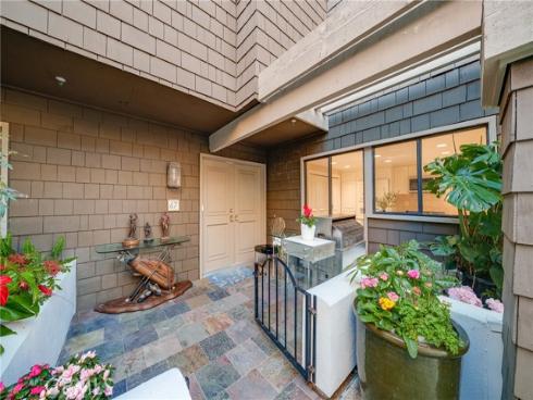67 Sea Island Drive, Newport Beach, CA