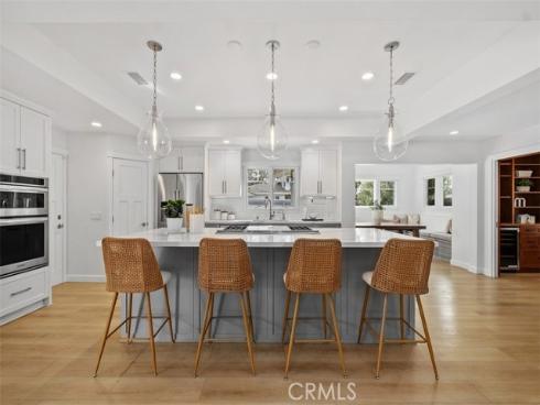 1900 Holiday Road, Newport Beach, CA