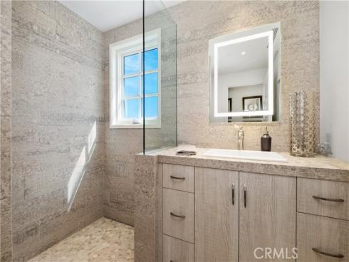 504 Evening Star Lane, Newport Beach, CA