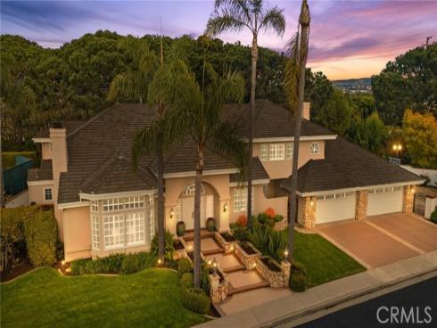 4 Huntington Court, Newport Beach, CA