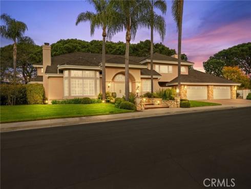 4 Huntington Court, Newport Beach, CA