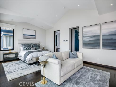 218 E Oceanfront  , Newport Beach, CA