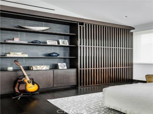 218 E Oceanfront  , Newport Beach, CA