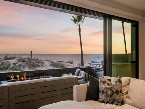 218 E Oceanfront  , Newport Beach, CA