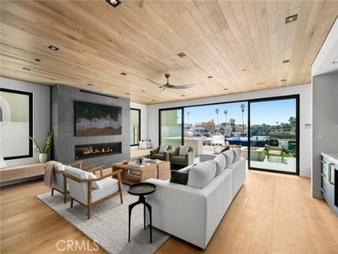 20  Balboa Coves  , Newport Beach, CA