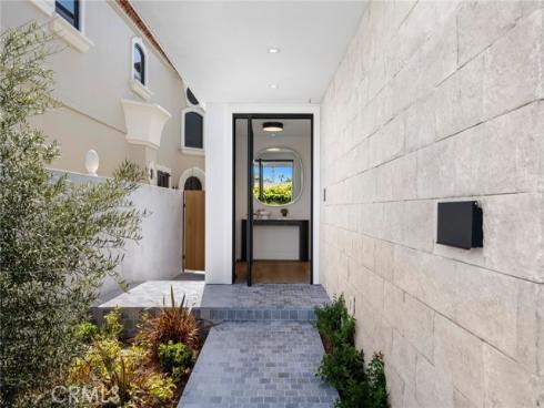 20  Balboa Coves  , Newport Beach, CA