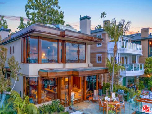 13 Bay Island , Newport Beach, CA