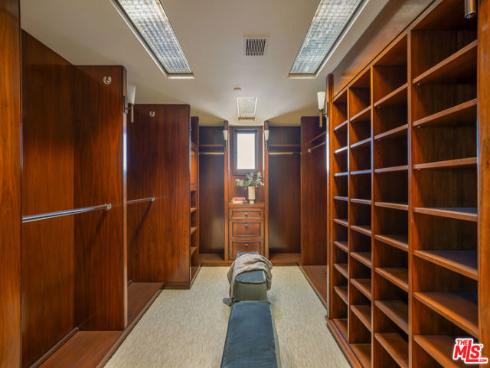 13 Bay Island , Newport Beach, CA