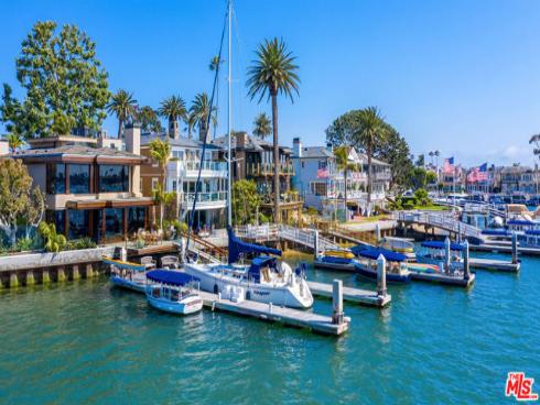 13 Bay Island , Newport Beach, CA
