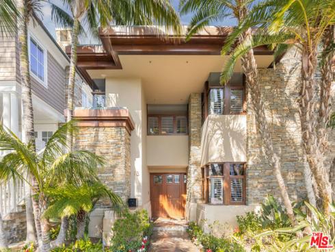 13 Bay Island , Newport Beach, CA