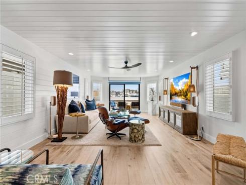 1819 W Bay A Avenue, Newport Beach, CA