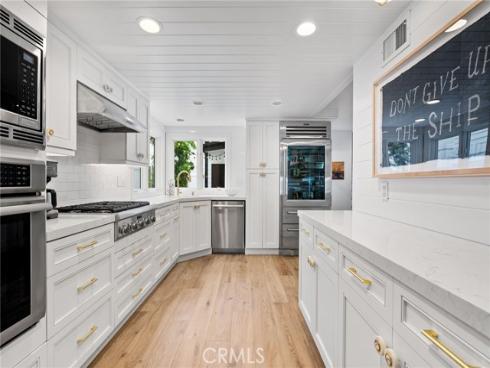 1819 W Bay A Avenue, Newport Beach, CA