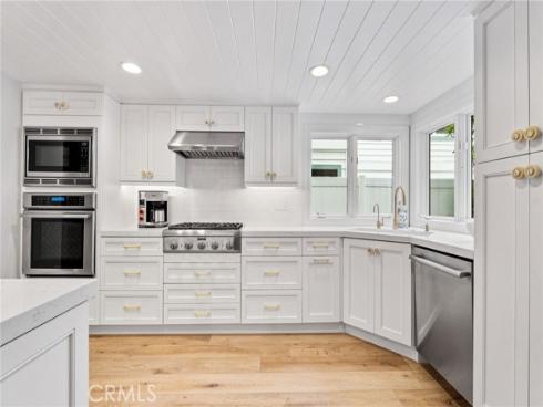 1819 W Bay A Avenue, Newport Beach, CA