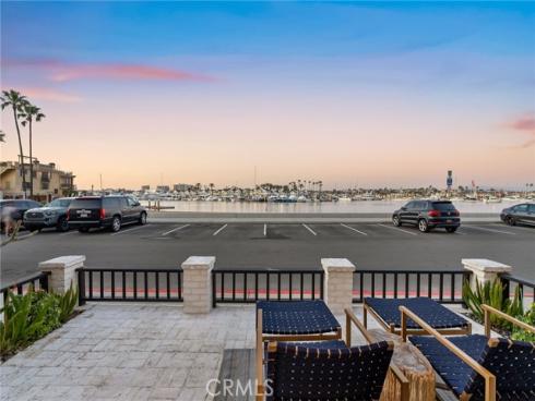 1819 W Bay A Avenue, Newport Beach, CA