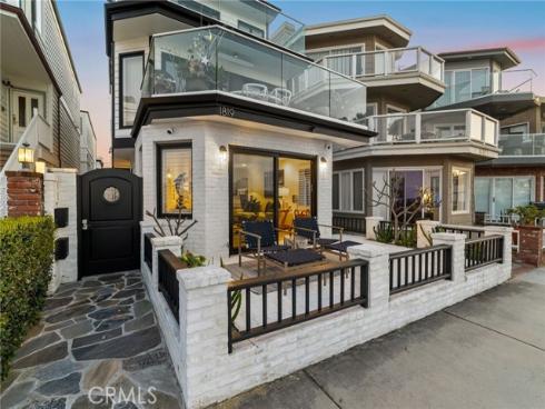 1819 W Bay A Avenue, Newport Beach, CA