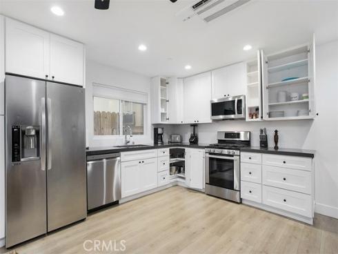 215 32nd Street, Newport Beach, CA