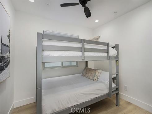 215 32nd Street, Newport Beach, CA