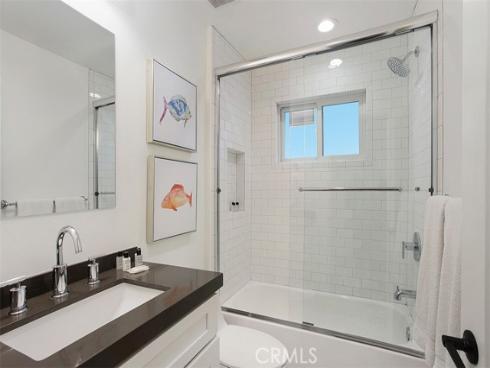 215 32nd Street, Newport Beach, CA