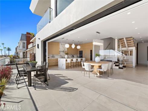 706 W Oceanfront  , Newport Beach, CA