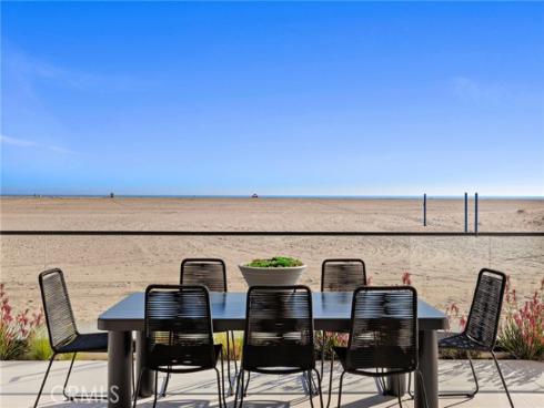 706 W Oceanfront  , Newport Beach, CA