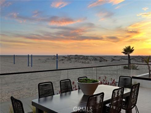 706 W Oceanfront  , Newport Beach, CA