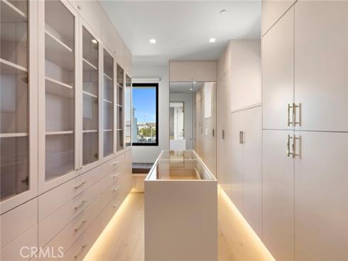 706 W Oceanfront  , Newport Beach, CA