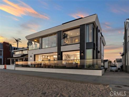 706 W Oceanfront  , Newport Beach, CA