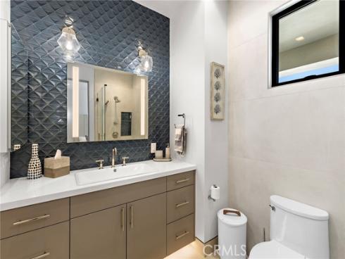 706 W Oceanfront  , Newport Beach, CA