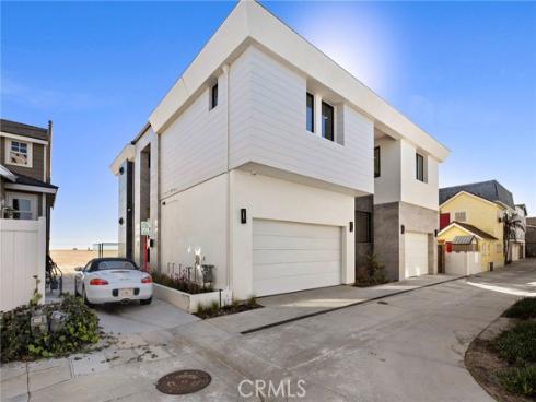 706 W Oceanfront  , Newport Beach, CA