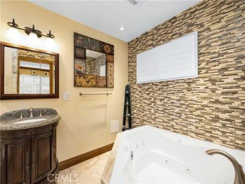 401 Holmwood Drive, Newport Beach, CA