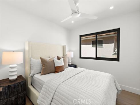 600 E Oceanfront 1A , Newport Beach, CA