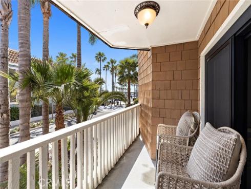 600 E Oceanfront 1A , Newport Beach, CA