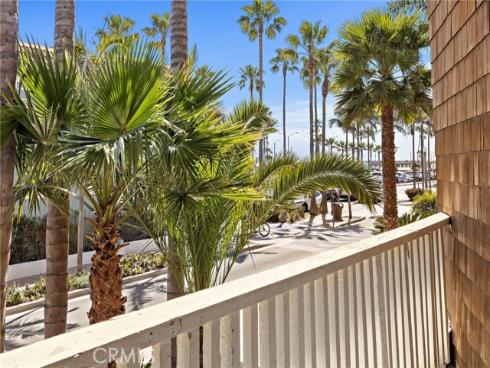 600 E Oceanfront 1A , Newport Beach, CA